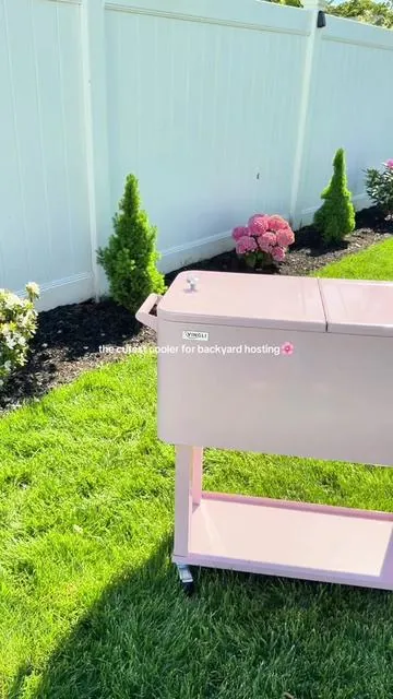 I can’t wait to use this all summer! 🩷 @VINGLI #cooler #cooleronwheels #icechest #backyardparty #summerhosting 