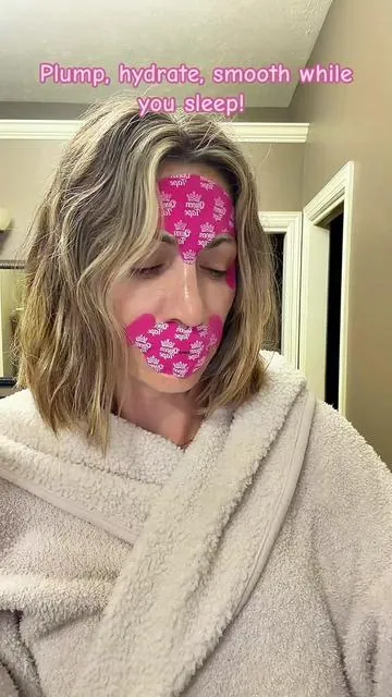 You’re missing out if you’re not taping while you sleep! 💓 #tiktokshopsummerturnup #tiktokshopcreatorpicks #tiktokshopstockup #tiktokshopmothersday #skincare @Queen Tape 