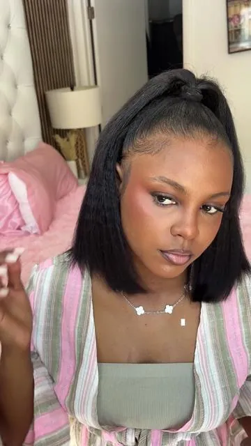 Look how good this Yaki half wig mimics my 4c hair texture 😍 @celiehair @Celie Hair Store  . #celiehair #yakibobwig #blowoutcurls #halfwig #weargowig