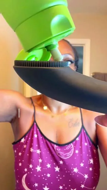 #facialmassage #facialbrush #porecare #siliconefacebrush #sensitiveskin @PRI Beauty 