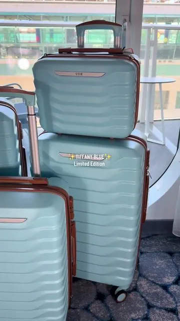 ✅ Expandable ✅ TSA approved locks  ✅ 4-Piece Set ✅ 28”, 24”, 20”, 14” Run don’t walk bc this color will sell FAST 🏃‍♀️  #SummerVibes #travelessentials #cruiseessentials #luggageset #traveltiktok 