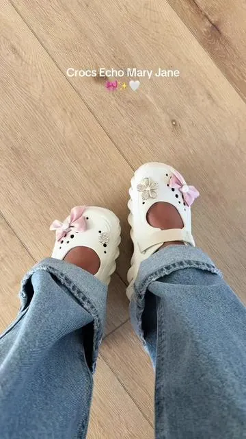 @Crocs #crocs #crocsechomaryjane #maryjaneclogs #crocsclogs #tiktokshopstockup 