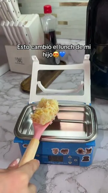 Para que tus niños coman calientito🔥 y hay colores súper lindos 🌈😍#loncheraparaniños #luncheaze #mamasoftiktok #loncherasparaniños #lunchbox 