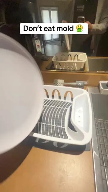 Kinda excited to wash dishes now 🤣🤣😳 #fyp #lissdabaddest #tiktokshop #dishrack #kitchengadgets