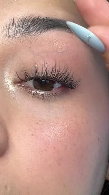#fypシ゚viral #lashclusters #clusterlashes #lashes #viral