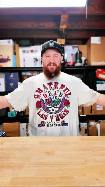 What’s the difference between the shark powerpro flex reveal and the shark powerpro flex reveal plus #shark #powerpro #flexreveal #cordlessvacuum #tiktokshopcreatorpicks 