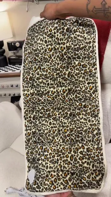 If it’s leopard print , imma get it🤣🐆❤️  it’s a really nice size heating pad too! #leopard #leopardprint #heatingpad #pain #period 