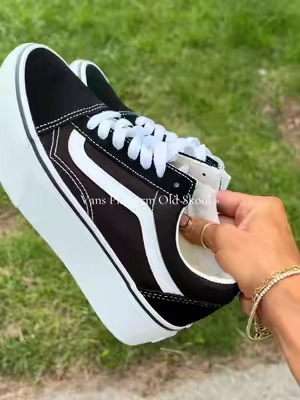 @vans Platform Old Skool Low Tops🖤 #vans #vansplatforms #vansshoes #tiktokshopcreatorpicks 