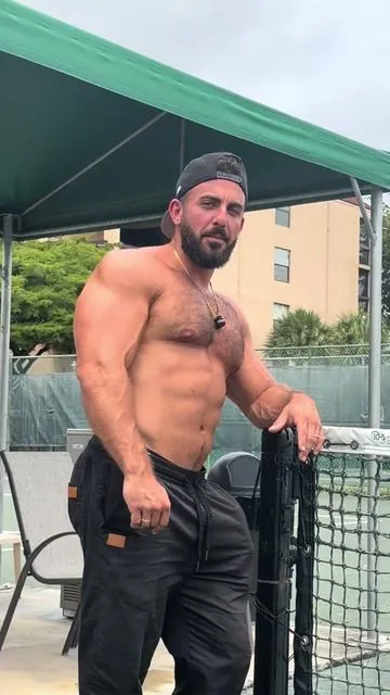#gymtok #muscle #gym #gymbro #tiktokshopcreatorpicks 
