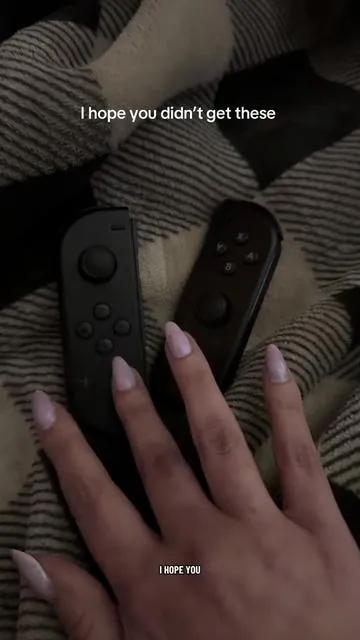 Prettiest controllers for nintendo switch  #GamerGirl #girlswhogame #nintendoswitch 