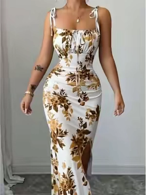 Summer floral dress#summerwear #fashiontiktok #spotlightfinds #OOTD #dress 