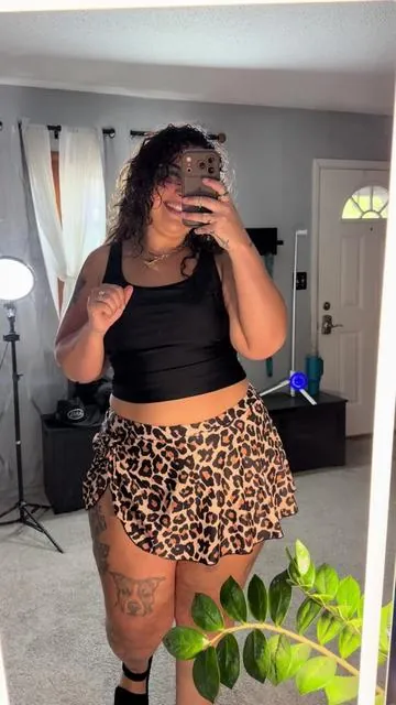 Covered & cute 💃🏽 #eomenie #swimsuit #bathingsuit #womensswimwear 