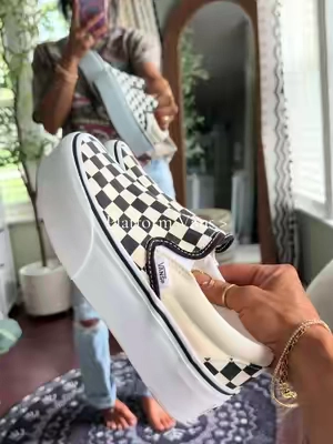 @vans will always have my heart🖤 #vans #vansplatforms #vansslipon #tiktokshopcreatorpicks 