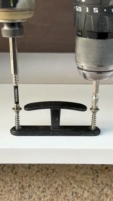 Tras hacer una comparación, me di cuenta de que las brocas comunes simplemente no están a la altura de la broca magnética K5. Vale absolutamente cada centavo.#magneticbit #drillbit #tools #diytools #homerepair 