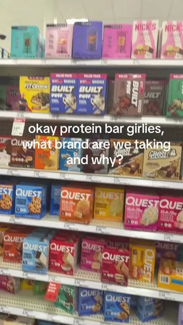 staying consistent on my GLP-1 journey… protein bars are the easiest way for me to hit my protein without forcing meals they actually help me stay full + stop me from grabbing random snacks 😭 👀 what protein bars are we taking right now?? #proteinbar #highproteinbreakfast #protein #healthysnacks 