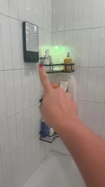 I love these!! A must have for apartment living #showershelves 