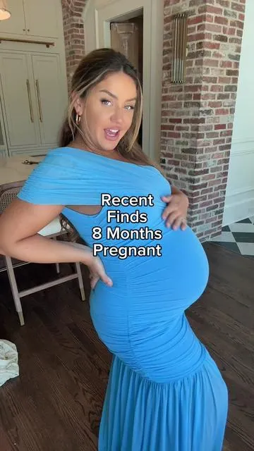 It’s hard to find a maternity wedding guest dress! Love these! #8monthspregnant #pregnancy #maternityfashion #pregnant #thirdtrimester 