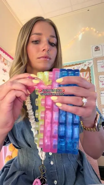 I’m so happy I discovered these building blocks! I know my students are gonna love them!!! #teacher #teachersoftiktok #classroom #teachermusthaves #firstgrade 