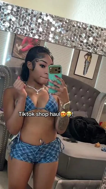 Go shop😍😍😭this stuff definitely a 10/10 #fyp #viraltiktok #blowthisup 