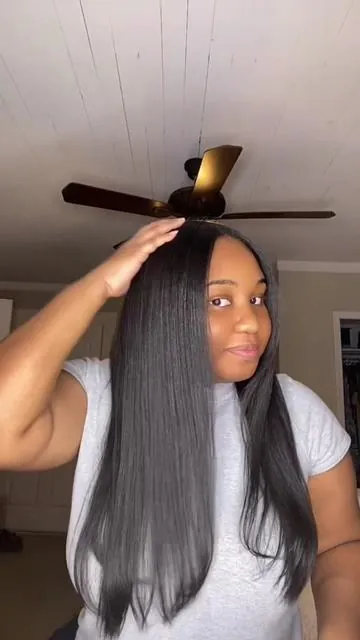 THIS BRUSH WILL SAVE YOU TIME AND MONEY GET IT WHILE ITS ON SALE ❤️💙🩵 MY FAVORITE HAIR TOOK TO USE #hairtools #hairbrushes #blowdrybrush #hairdryerbrush #blowout 