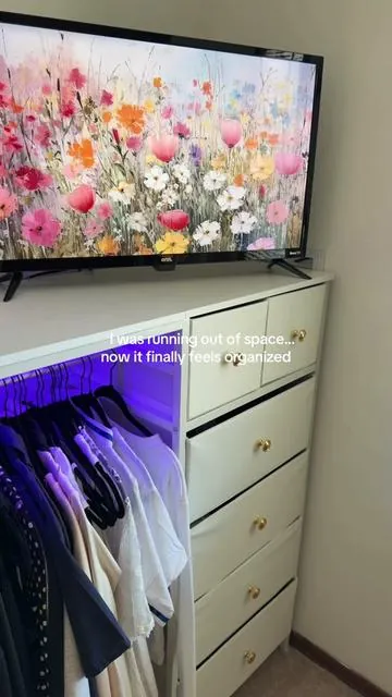#smallspaceliving #tiktokshopmothersday #tiktokshopstockup #walkincloset 