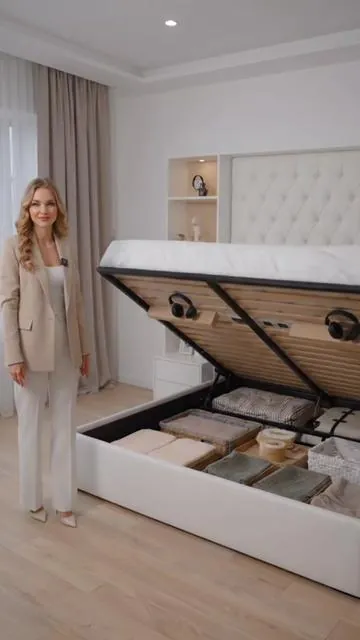 HOOMIC Full/Queen/King Size Li #VelvetBed #StorageBed #BedFrame #ModernBedroom #HomeDecor #InteriorDesign #BedroomStyle #CozyRoom #HomeFurniture #RoomInspiration 
