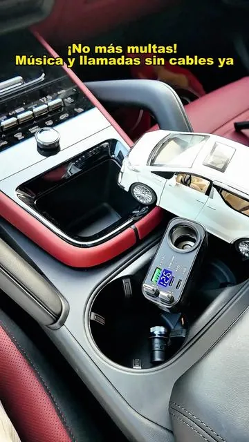 ¡No más multas!  Música y llamadas sin cables ya#SummerVibes#TikTokShopStockUp#fyp#car #bluetooth