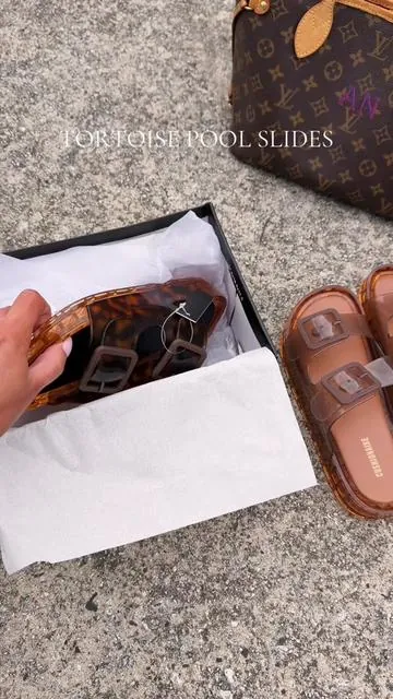 These keep selling out!! @Cushionaire #cushionaire Jelly Pool Slides #poolslides #jellysandals #womenssandals 