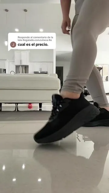 Respuesta a @la lola Regalado.comJuliana Re work shoes non slip #tiktokshop #comfortableshoes #nonslip #workshoes #