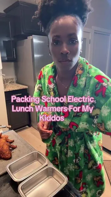 Packing School Lunch Electric Lunch Warmers For My Kiddos #fyp #lunchwarmers #lunchtime #weeatinggood  Good Afternoon 🌞  Thanks for watching hope y'all all have a great day 