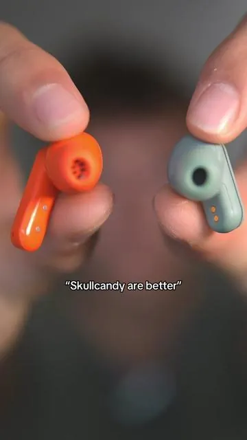 Im not sure about that… @Nothing #summer #headphones #tiktokshop #tiktokmarketplace #tiktokmademebuyit 