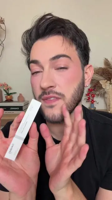 it’s like hair gel but for your lashes and I fear I’m obsessed!!!!! @The Ordinary 