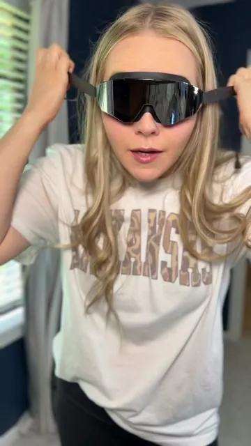 Goggles that don't pull your hair, actually stick to your face without letting water in, and clip in the back?!? The price is 🔥🔥🔥 #tiktokshopcreatorpicks #Summer #fypシ #goggles #summerfun