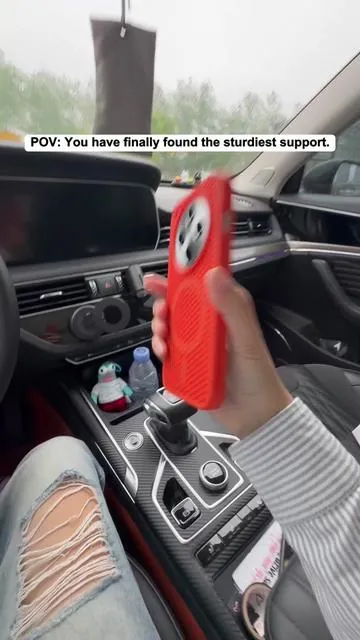 POV: You have finally found the sturdiest support.#phonestand #contentcreator #coolfinds #techaccessories #phoneholder 