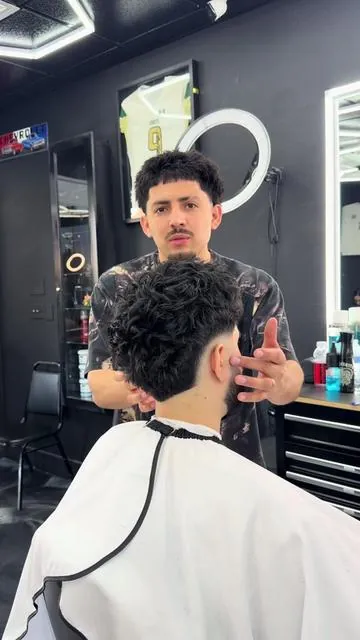 #tiktokshop #tiktok #texturedfringe #burstfade 