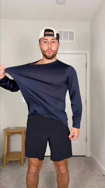 4 pack of long sleeve tees #mensfashion #mensclothing #gymclothes #gymclothing 