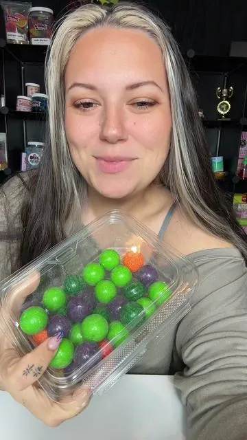Double bubble seedlings in TikTok shop?! #seedlings #doublebubble #bubblegum #gumball #nostalgia 