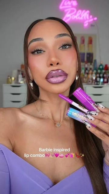 Purple has never looked this good🤌🏼 @Glamlite dream life lip combo is soo pretty 🤩 💜 which one should I try next? #glamlite #barbielipkit #lipcombo #barbielipcombo 