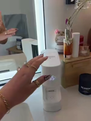 Yea I wont go without this 😂😂😂 #towelmachine #hottoweldispenser #momgifts #monfinds #momtok 
