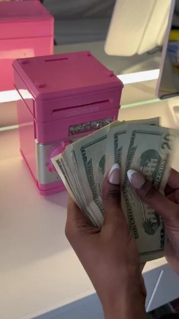 This all I want come 2026. Deposits into my own account and I love that this has a password you can set 😁 #creatorsearchinsights #tiktokshop #minibank#piggybank#summervibe