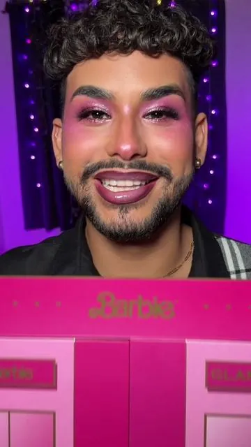 Barbie x Glamlite collection!💄✨ Literally such a cute collection!💘 #glamlite #barbie #barbiexglamlite #makeup #viralmakeup @Glamlite  @barbie @Ms.Gisselle Glamlite 