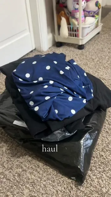 7637628785872932127