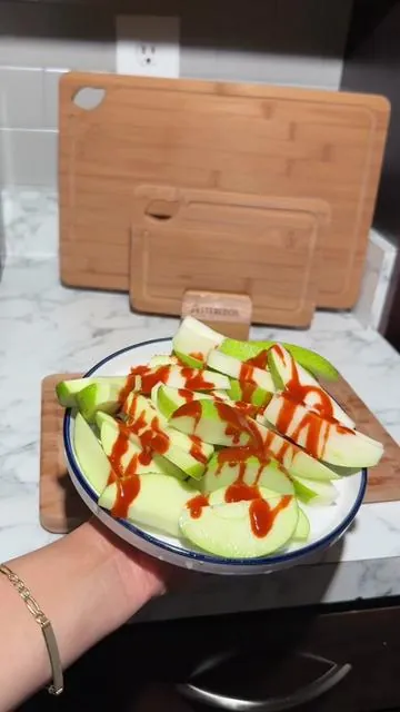 Usando mis tablas de picar lindas y con las 3B  #tablasdepicar #tiktokshop #snack 