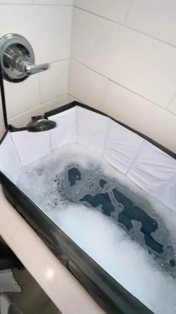 This thing is AMAZING 🙌🏽🛀🏾#tiktokshopcreatorpicks #fyp #jazie2x #bathtub #bathroomaccessories 