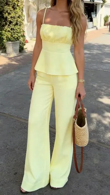 #womenfashionstyle#holidaypartyoutfit#girlsfashion#spotlightfinds#tiktokmademebuyit 
