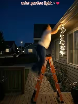 Solar garden light#light #decor #garden #tiktokshop #solar 