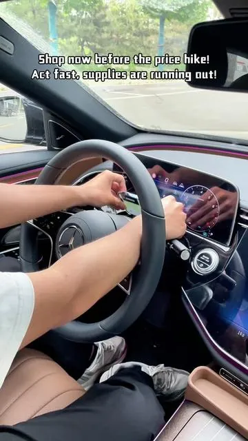 360-degree rotatable bracket, navigator car bracket #phoneholder #phoneholderstand #carmount #brackets #carphoneholder