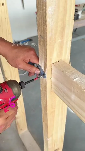 An Awesome Bolt for Fixing Loose Screws#bluecollar #diyer #summervibes #carpentry #mechanic 