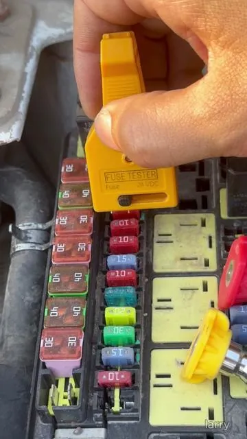 Extremely powerful car fuse tester and puller #Tester #diy #tool #tiktokshopspringglowup #sparky