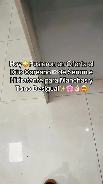 Set de Cuidado Facial Coreano con Serum y Crema Eqqualberry SkinCare coreano, rutina facial, serum iluminador, crema hidratante, Eqqualberry #tiktokcreatorpicks #SummerVibes #CuidadoFacialCoreano #RutinaDiariaFacial #SetDeCuidadoEqqualberry Este kit de SkinCare coreano contiene un serum iluminador y una crema hidratante que combinan vitamina C y hidratante. Es un set de rutina facial que aplico diariamente, usando primero el serum y después la crema para completar mi cuidado personal. Se siente ligero en la piel y es muy sencillo de incorporar en la rutina de mañana. The information shared is for general purposes and does not replace personalized professional guidance. Offer availability may be subject to a limited time. The price shown may vary depending on promotions or availability.